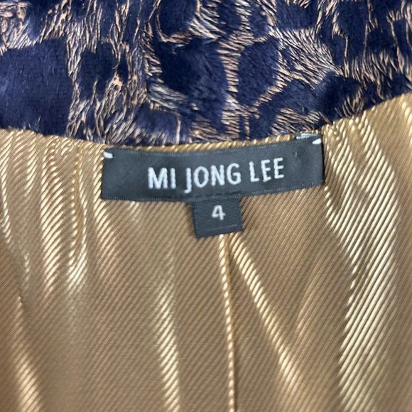 VTG Y2K MI‎ JONG LEE Textured Faux Fur Jacket Navy Gold Sz 4 Luxe Cropped - Picture 3 of 16